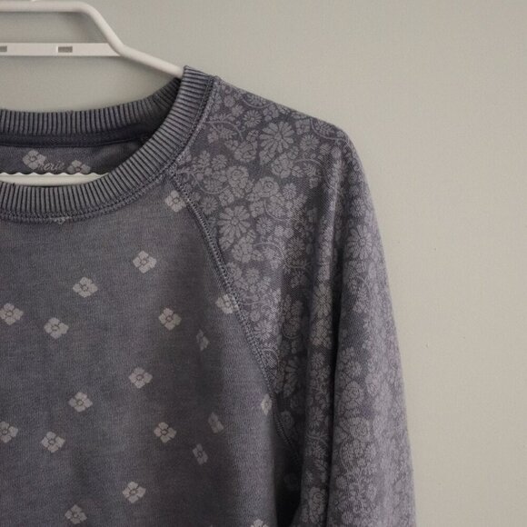 Aerie Women's XS Blue Floral Oversized Crewneck Stretch Pullover Raglan Sweater - Picture 6 of 13